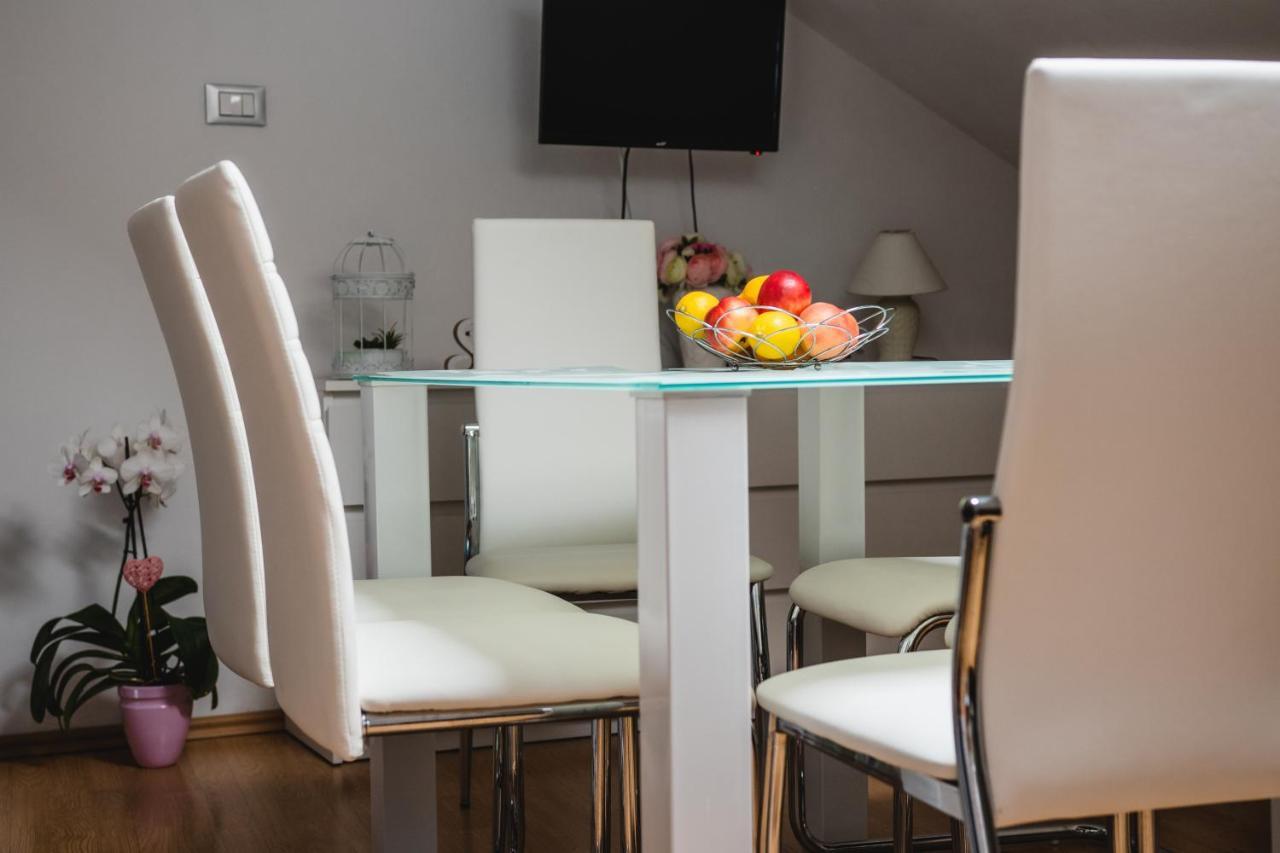 Apartmani Tena Selce Exteriör bild