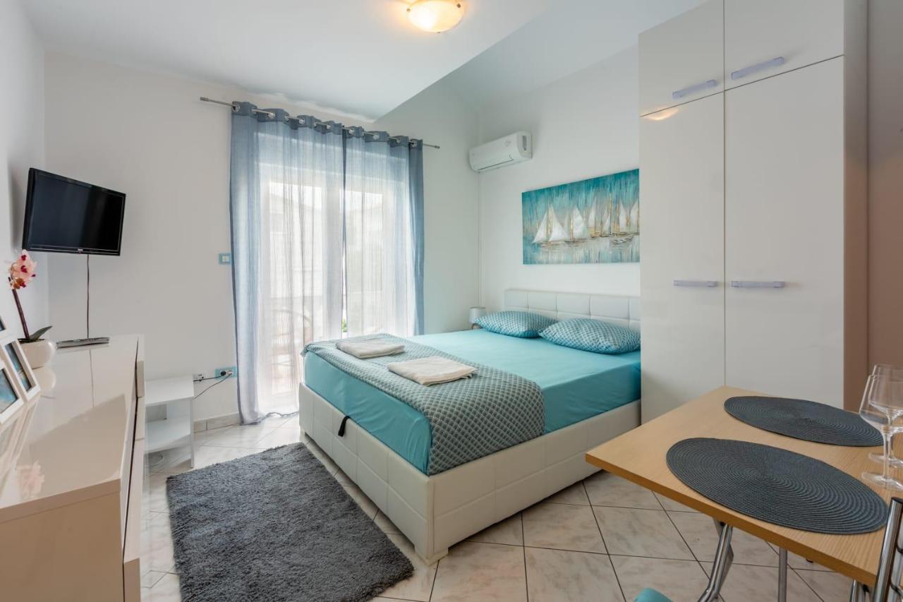 Apartmani Tena Selce Exteriör bild