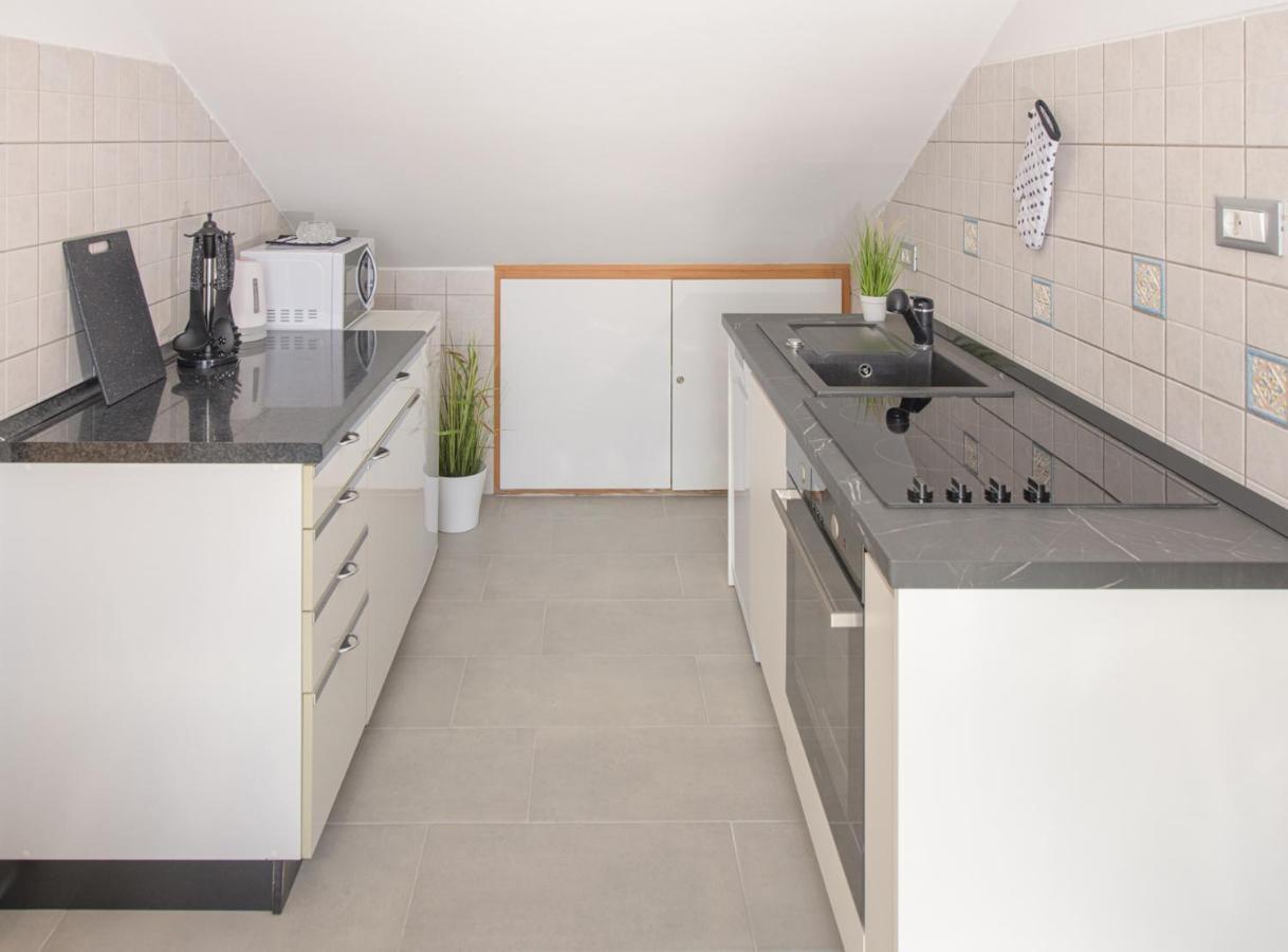 Apartmani Tena Selce Exteriör bild