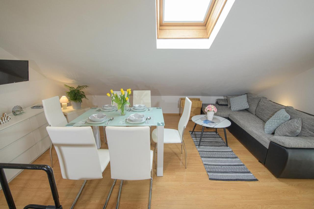 Apartmani Tena Selce Exteriör bild