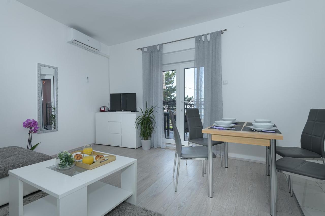 Apartmani Tena Selce Exteriör bild